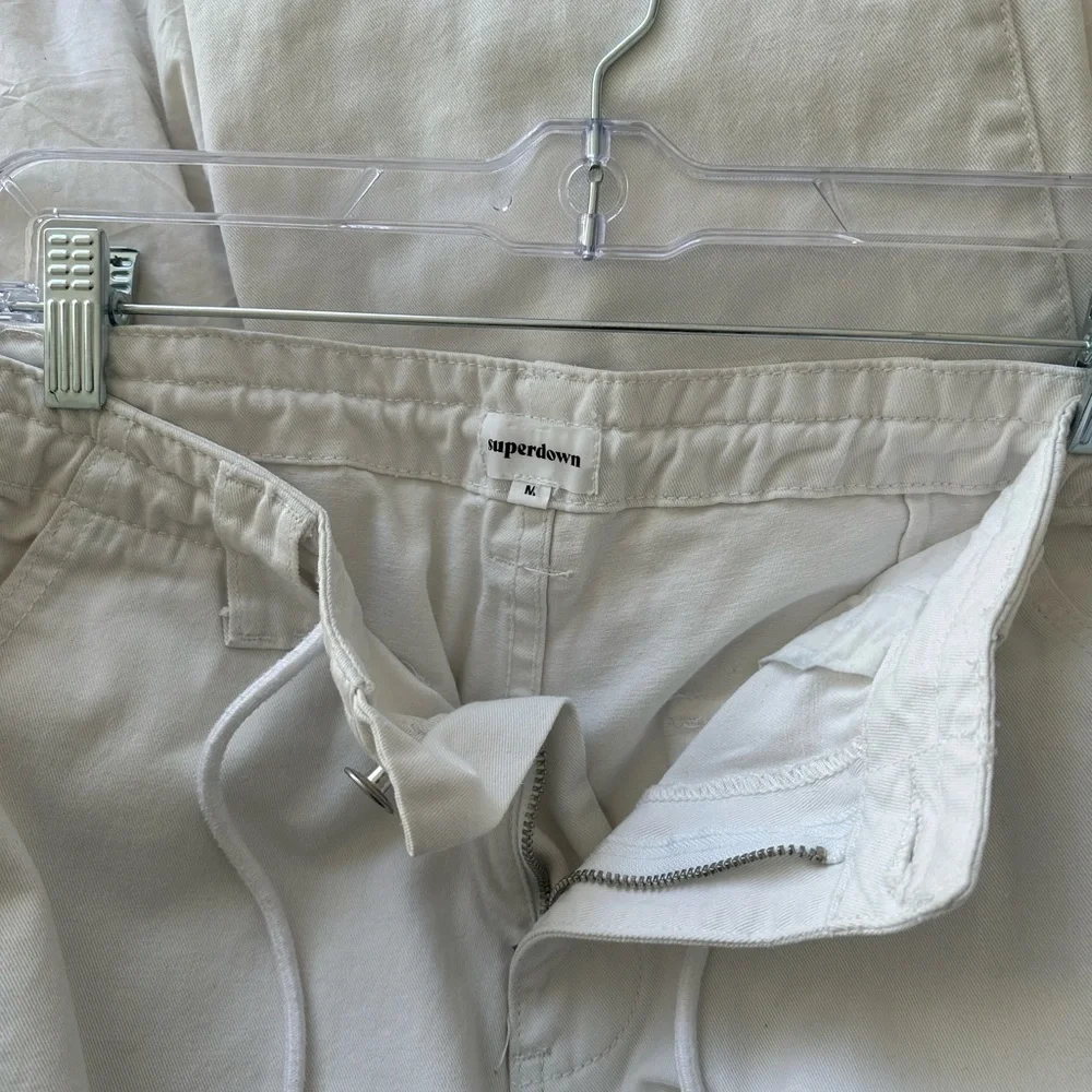 superdown Bobbi Cargo Pant in White Size Medium